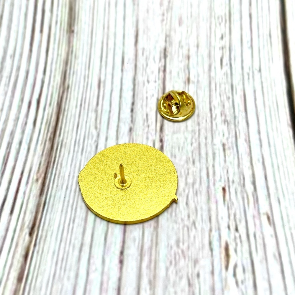 🆕 Go Outdoor Enamel Pin - Picture 3 of 4